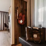 Hotel Neubergerhof