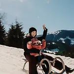 Hotel Neubergerhof 4*
