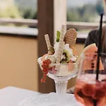 Neubergerhof Hotel