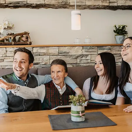 فندق Neubergerhof