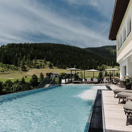 Neubergerhof Hotel