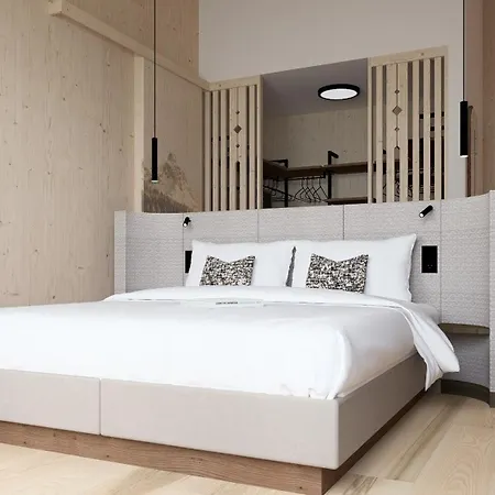 Neubergerhof Hotell 4*