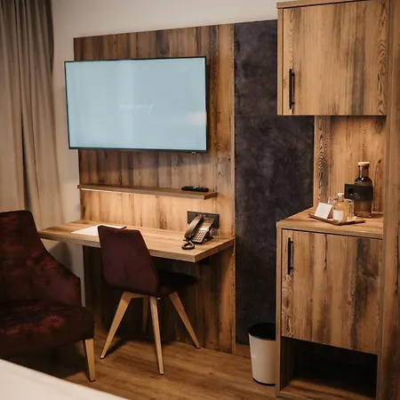 Neubergerhof 4* فيلزموس