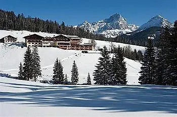 Neubergerhof 4*